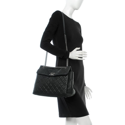 Chanel Iridescent Caviar Medium Lady Pearly Flap Black 2 of 13