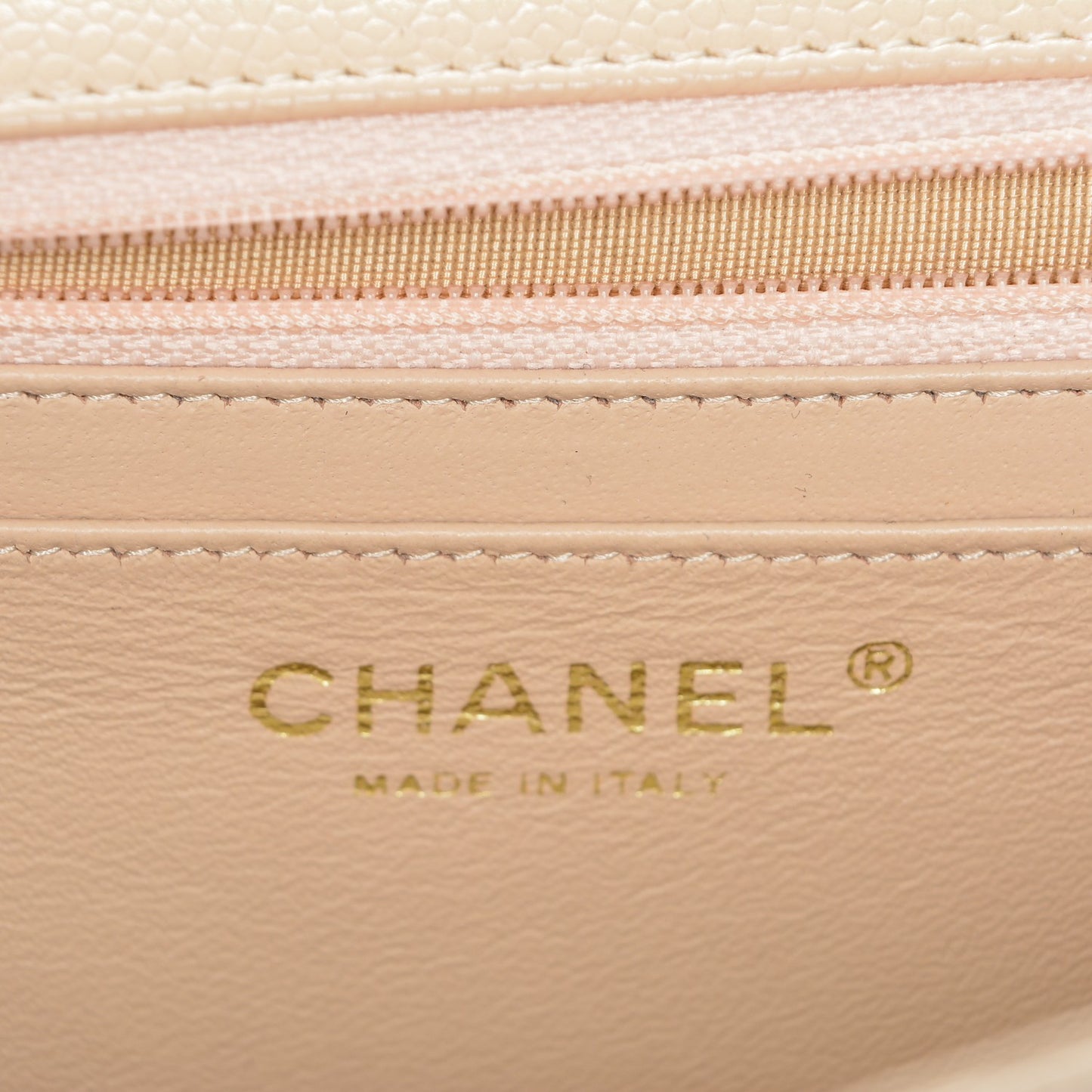 Caviar Quilted Jumbo Single Flap Beige Clair