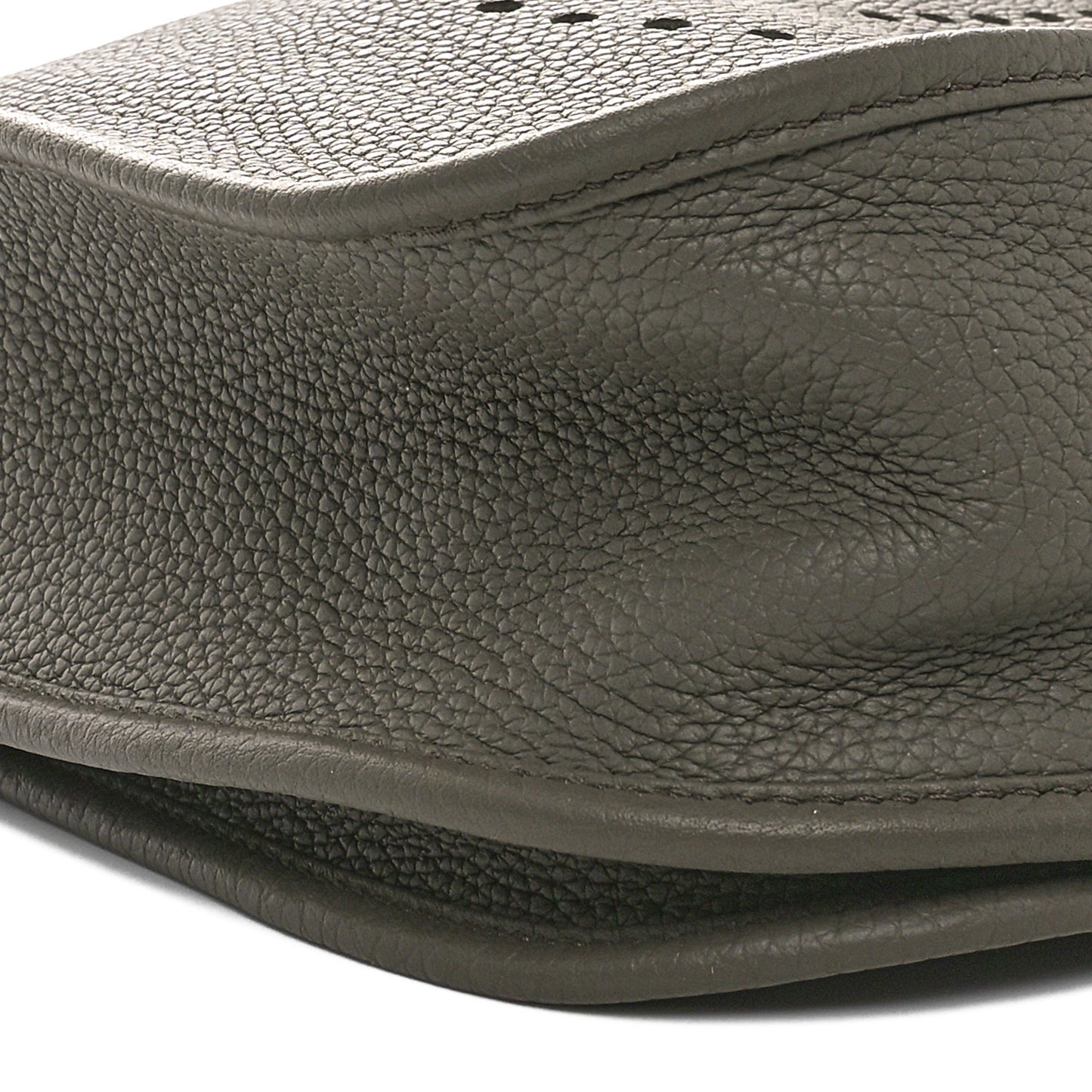 Taurillon Clemence Evelyne III GM Etain