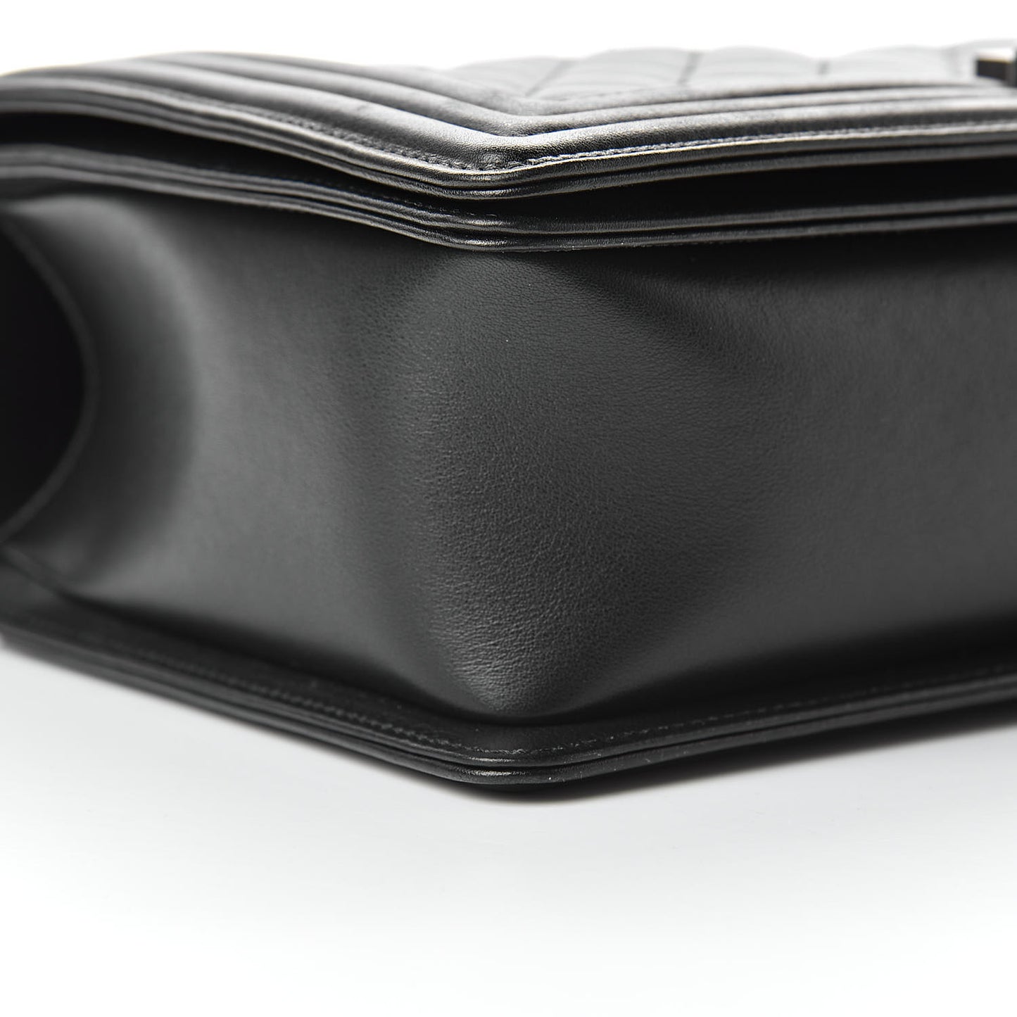 Lambskin Quilted New Medium Boy Flap Black