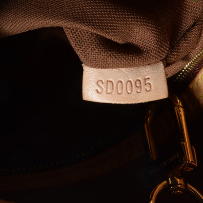 Louis Vuitton Monogram Batignolles Vertical 7 of 7