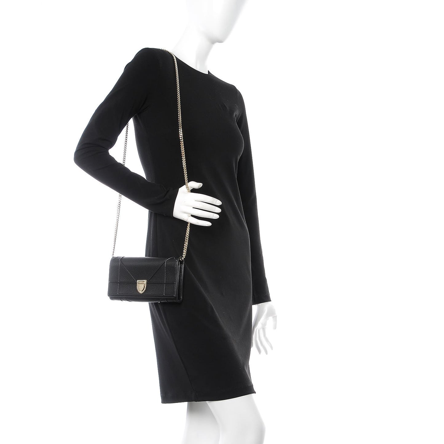 Grained Calfskin Diorama Croisiere Chain Wallet Black