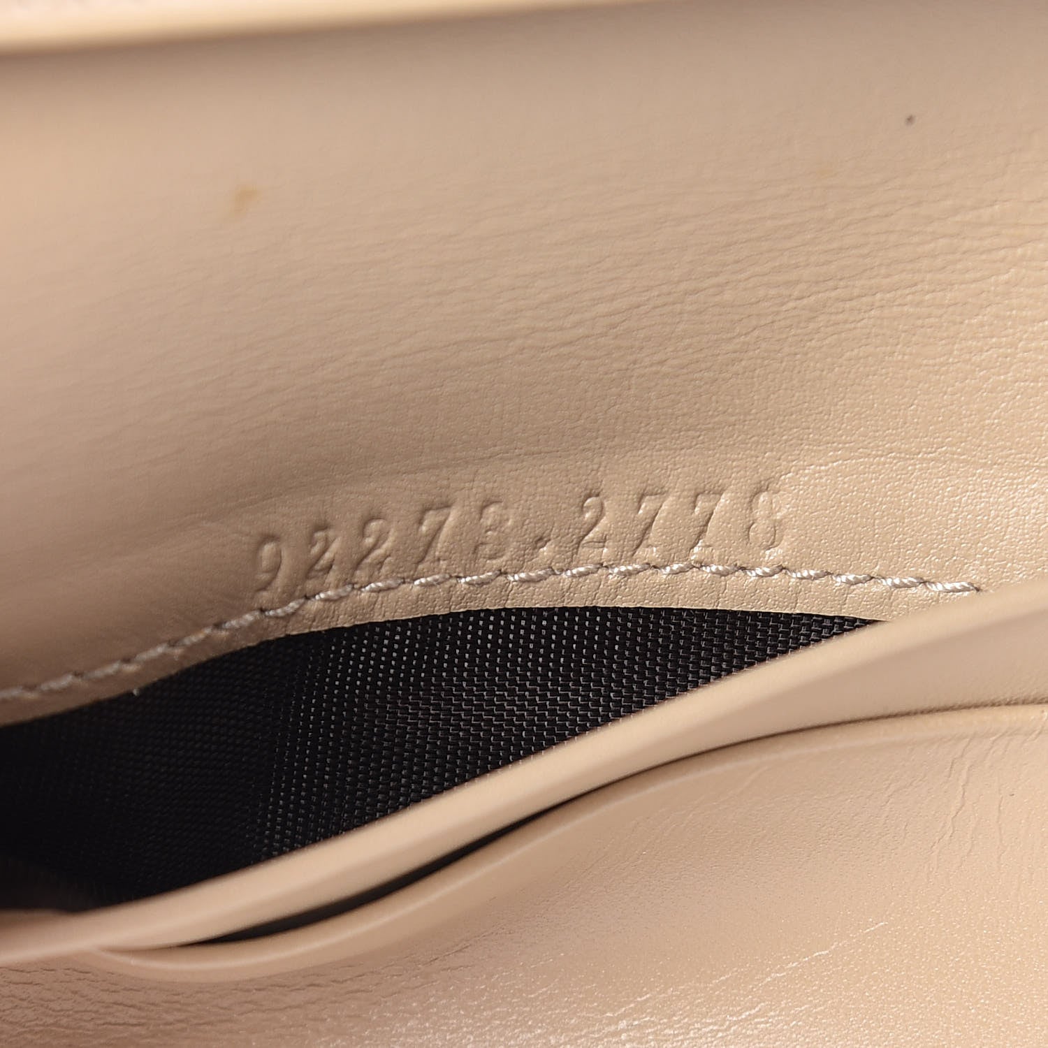 Gucci Monogram Card Case Beige 7 of 12