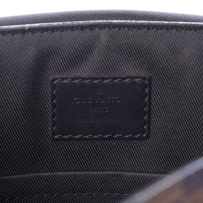Louis Vuitton Damier Ebene District PM 6 of 9