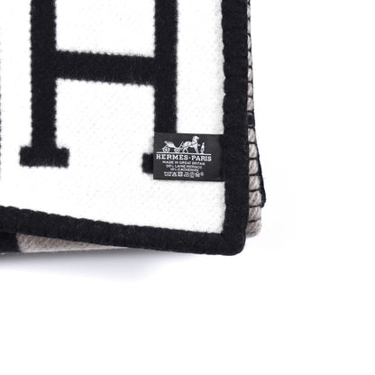 Hermes Wool Cashmere Avalon III Blanket Ecru Black 3 of 3