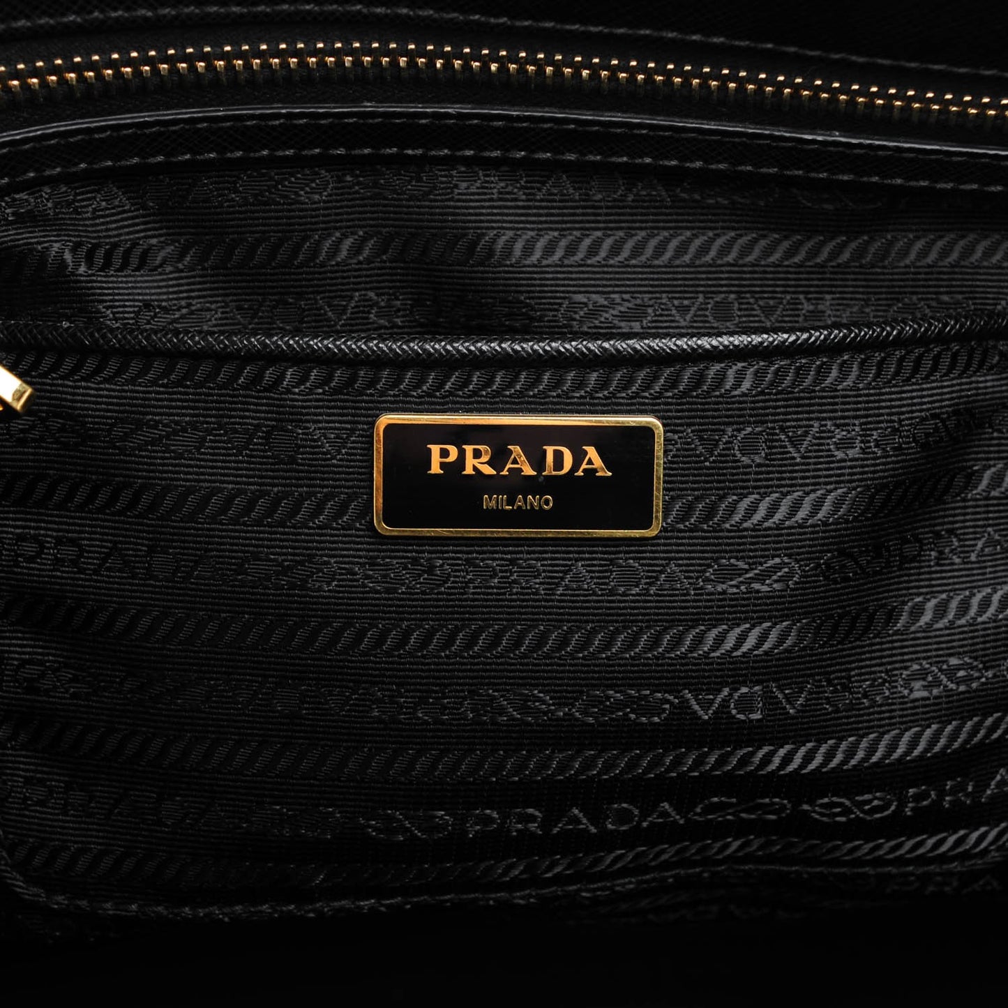 Saffiano Lux Extra Large Galleria Double Zip Tote Black