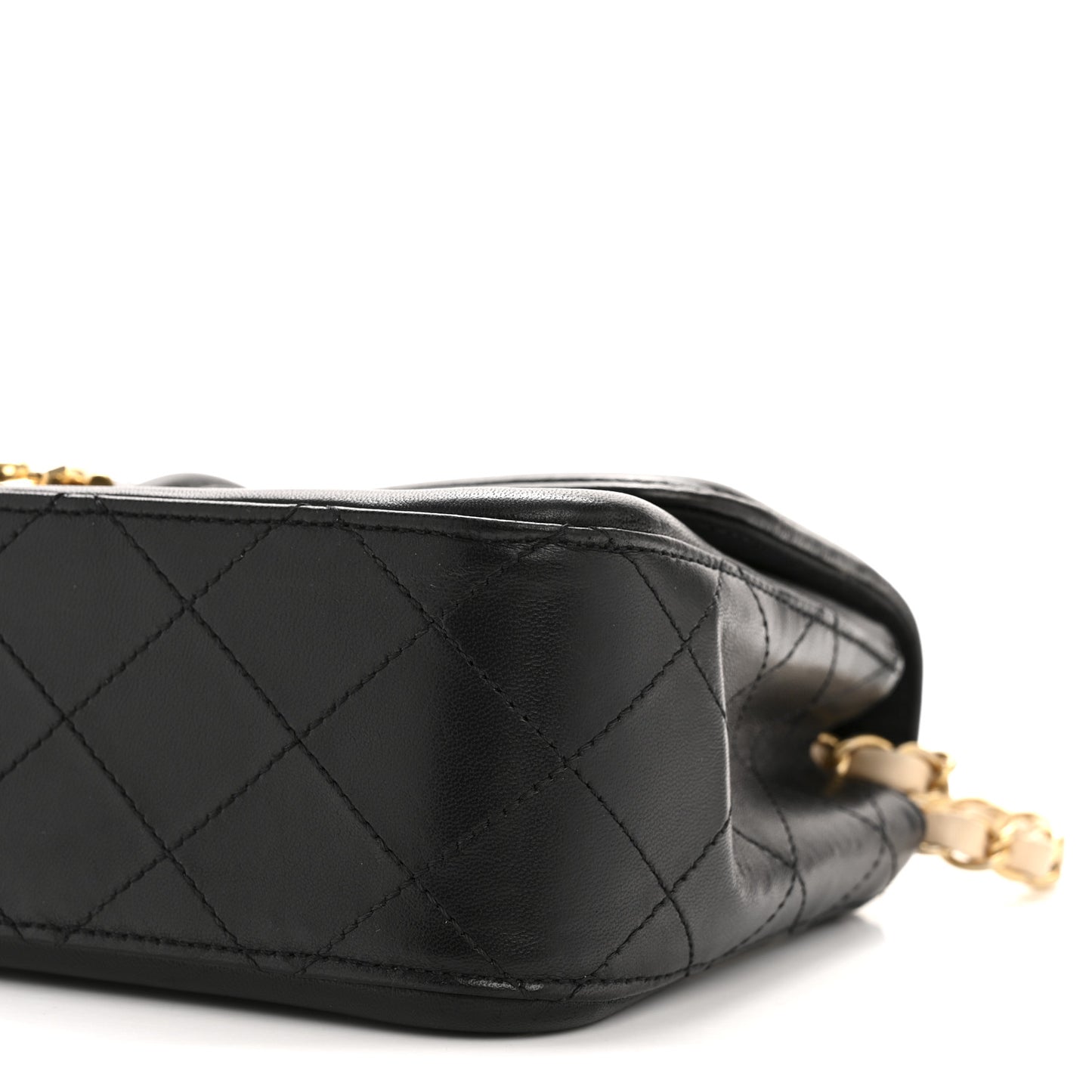 Lambskin Quilted Medium Elegant CC Flap Beige Black