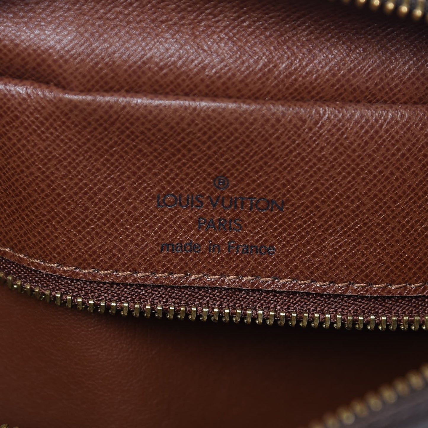 Monogram Nil 28