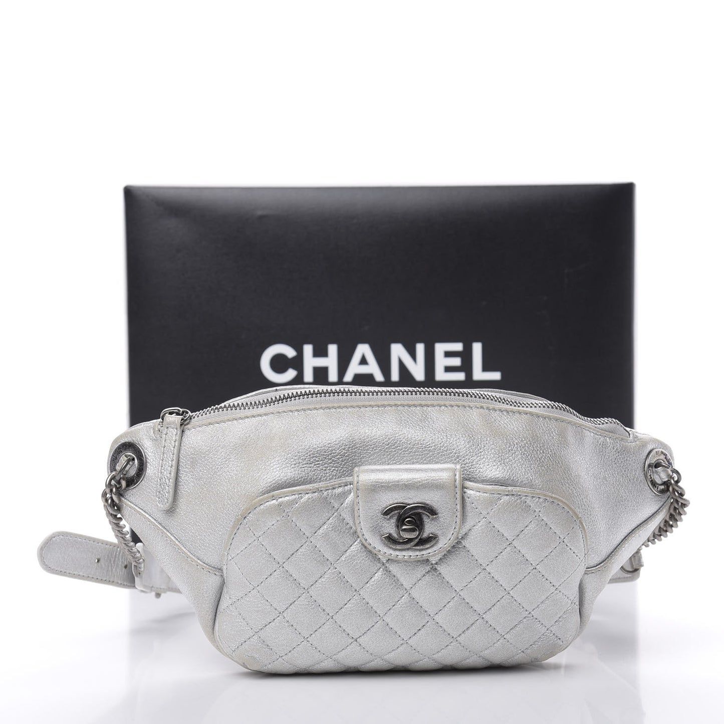 Metallic Grained Calfskin Quilted Casual Rock Waist Bag Fanny Pack Silver