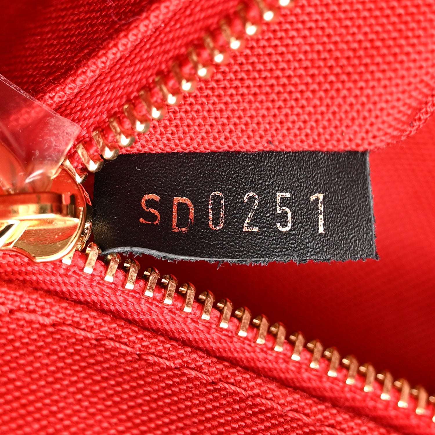 Louis Vuitton Reverse Monogram Giant Onthego MM 7 of 10