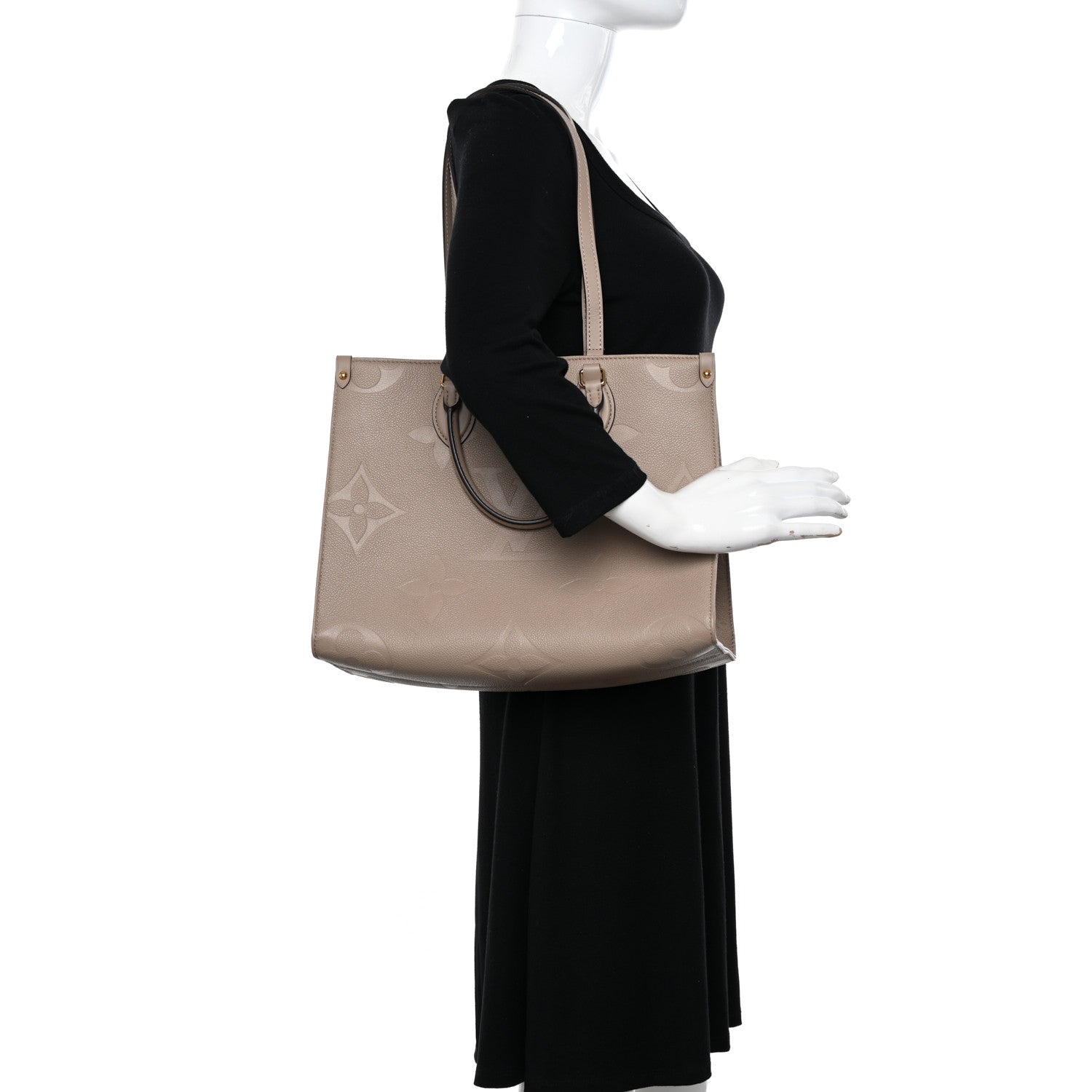 Louis Vuitton Empreinte Monogram Giant Onthego MM Tourterelle 2 of 11