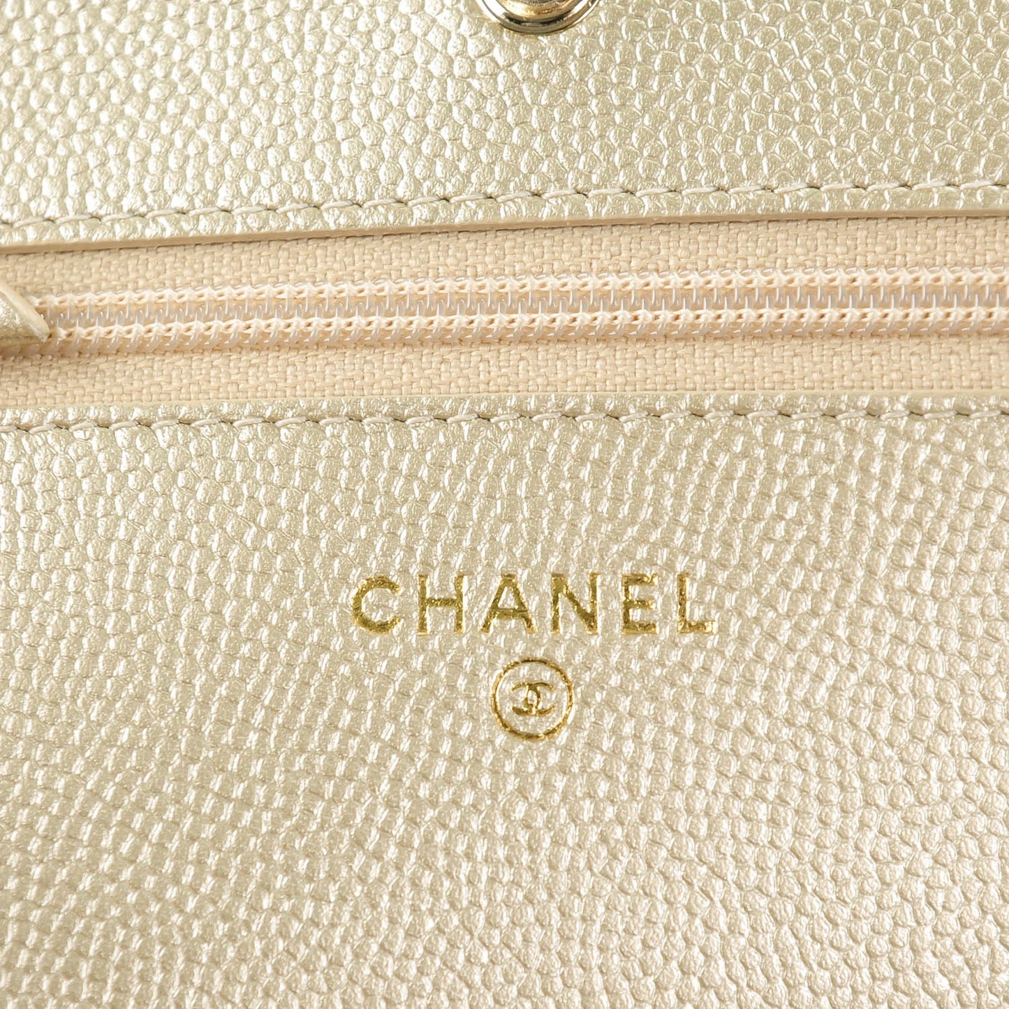 Pearly Caviar Quilted Wallet On Chain WOC Light Gold