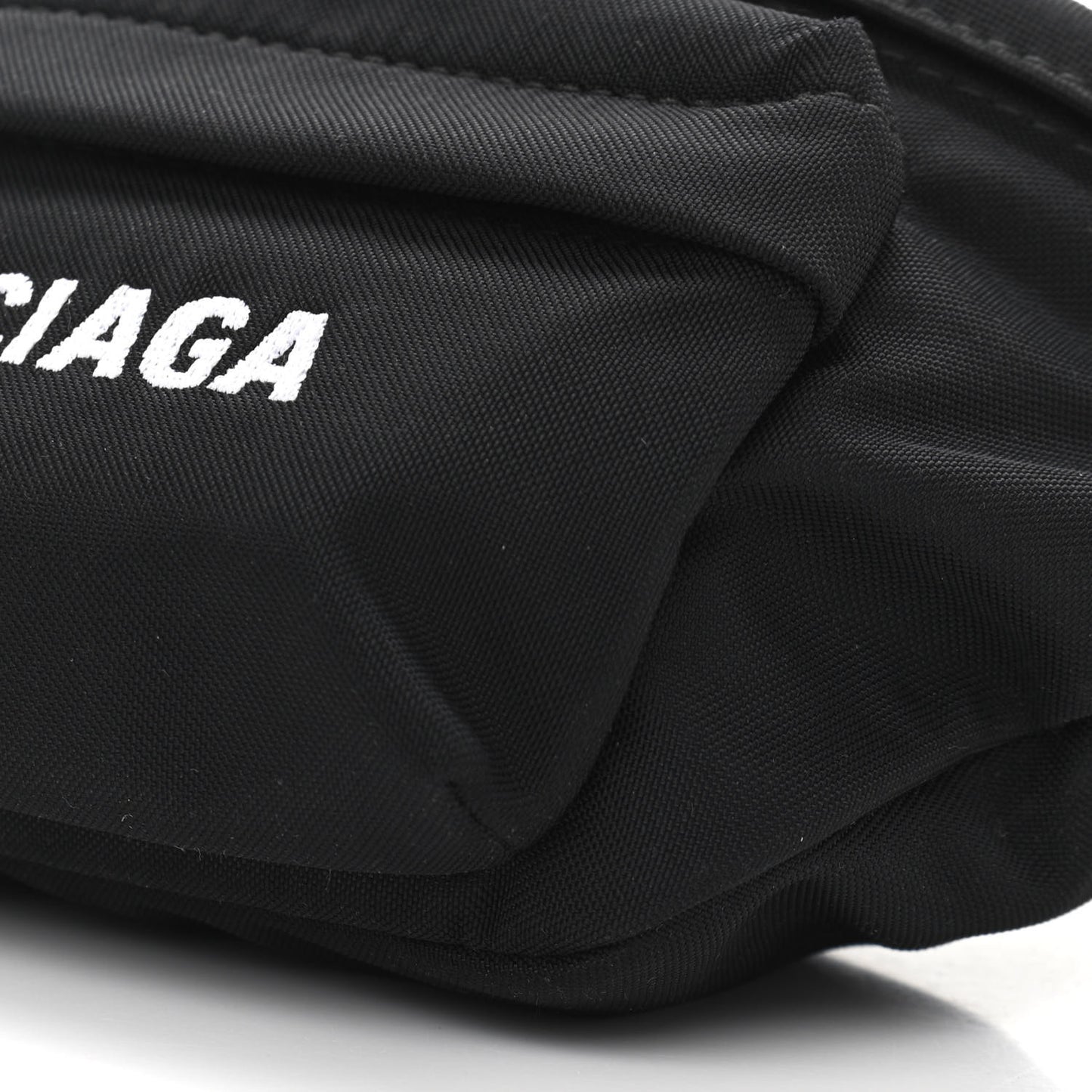Sport Nylon Logo Embroidered Wheel Belt Bag Black White