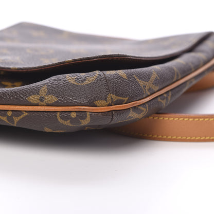 Louis Vuitton Monogram Musette Salsa 8 of 12
