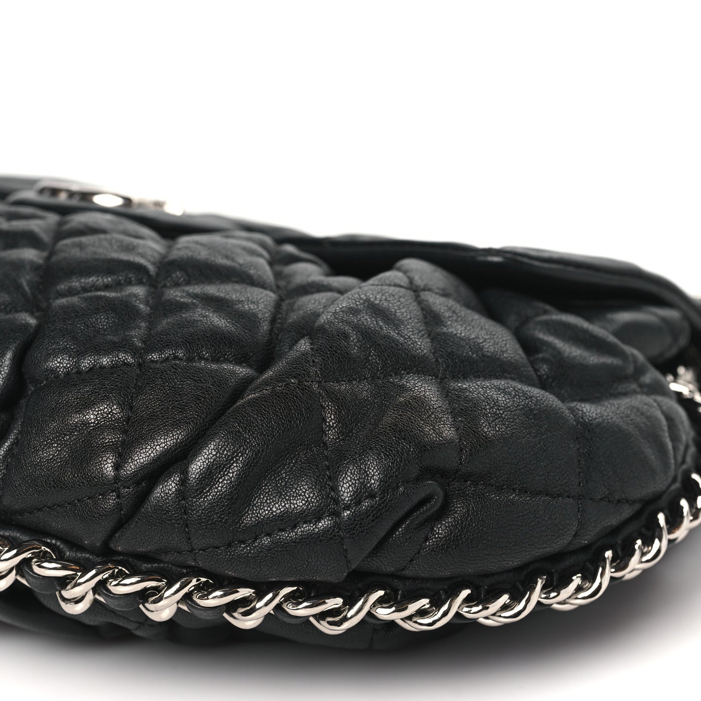 Washed Lambskin Quilted Medium Chain Around Messenger Black