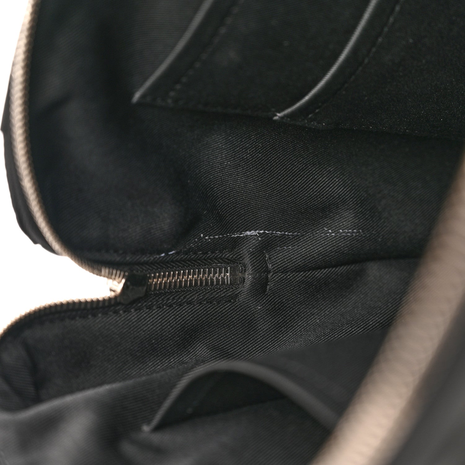 Louis Vuitton Damier Graphite Porte-Documents Jour 10 of 10