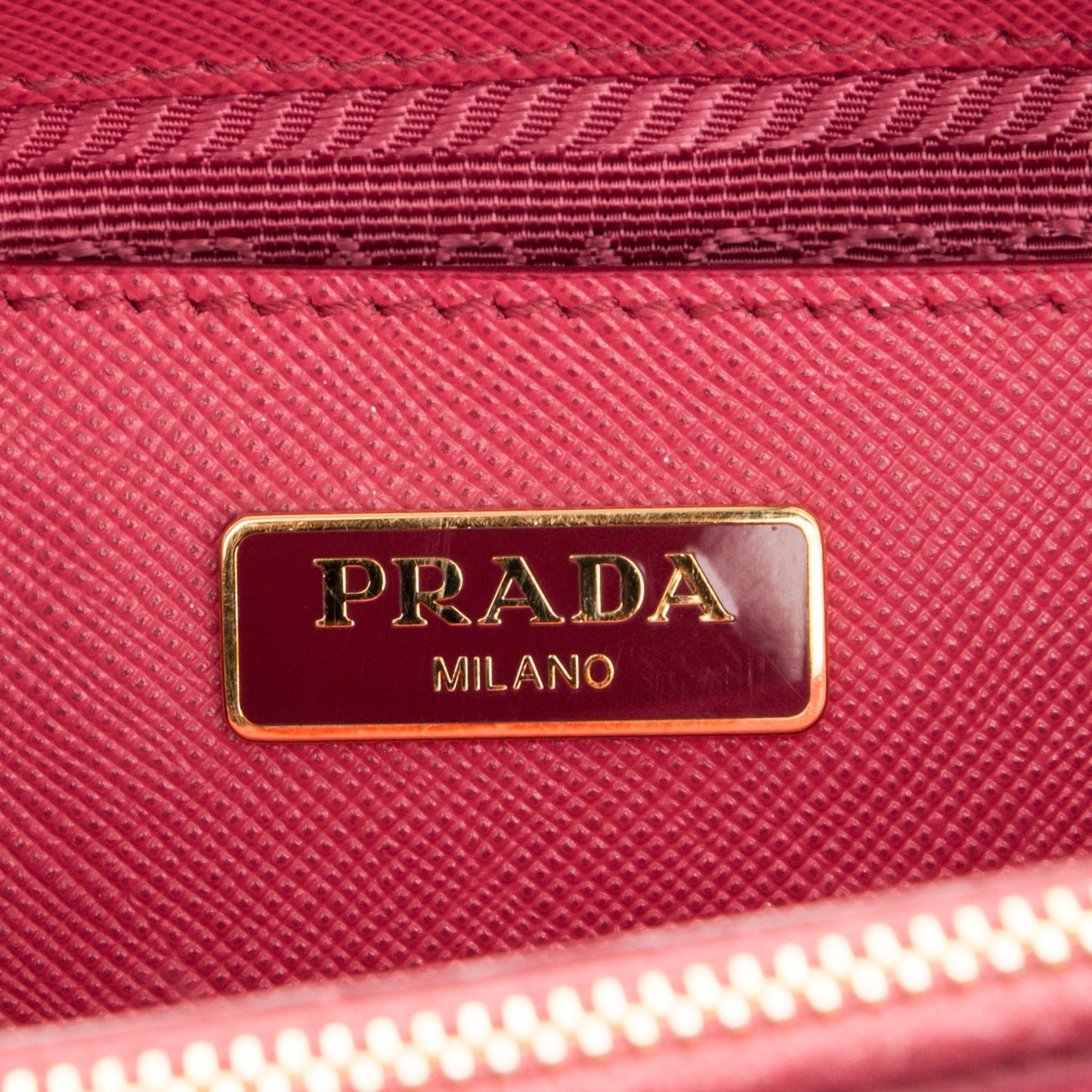 Saffiano Lux Micro Galleria Double Zip Tote Peonia