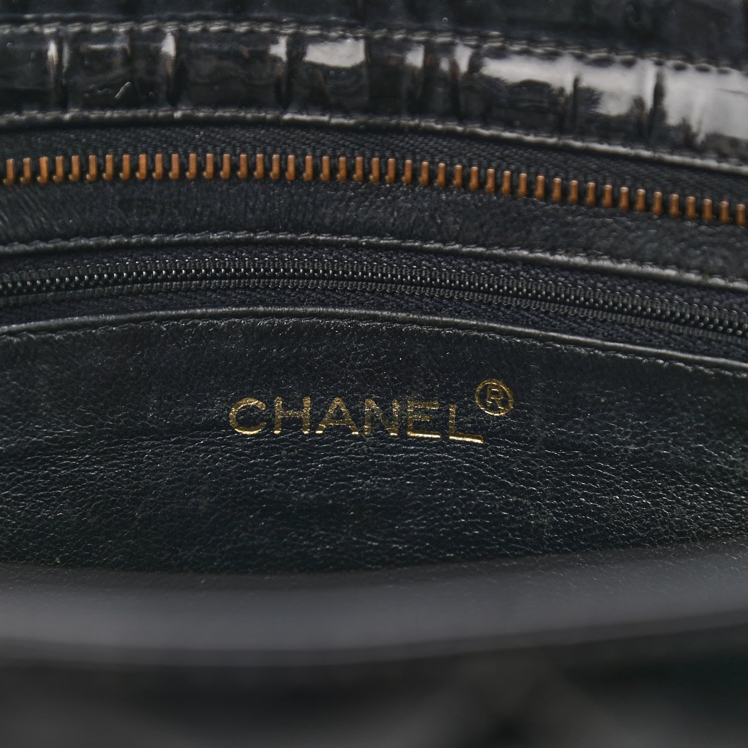 Chanel Patent Quilted CC Shoulder Bag Black 6 of 21