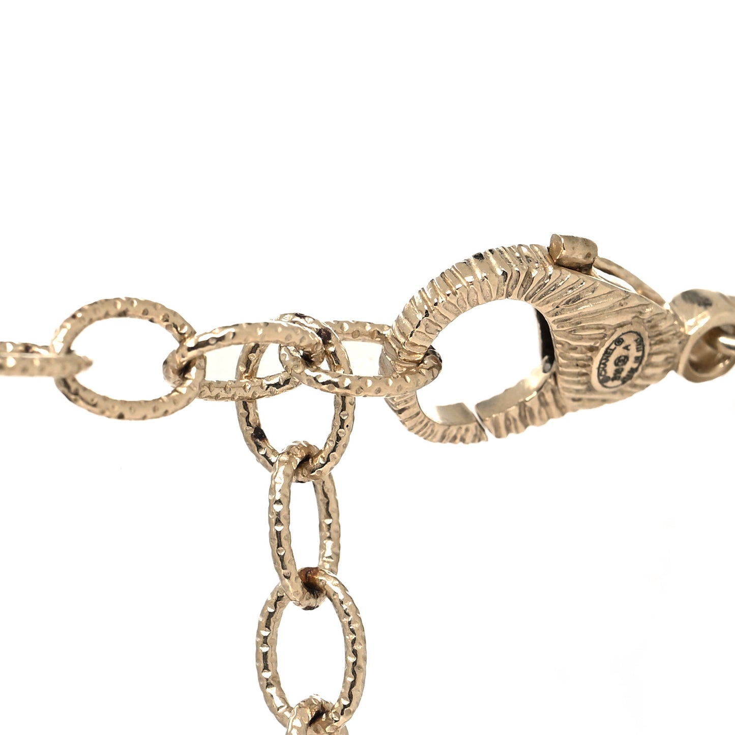 Metal Marble CC Pendant Choker Necklace Gold White