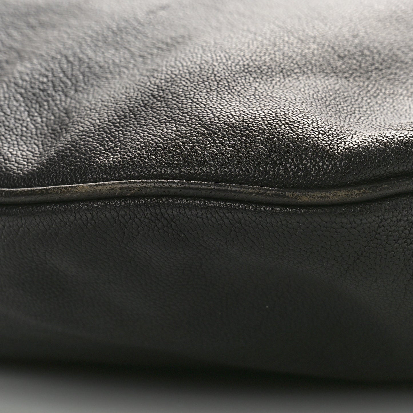 Calfskin Wave Hobo Black