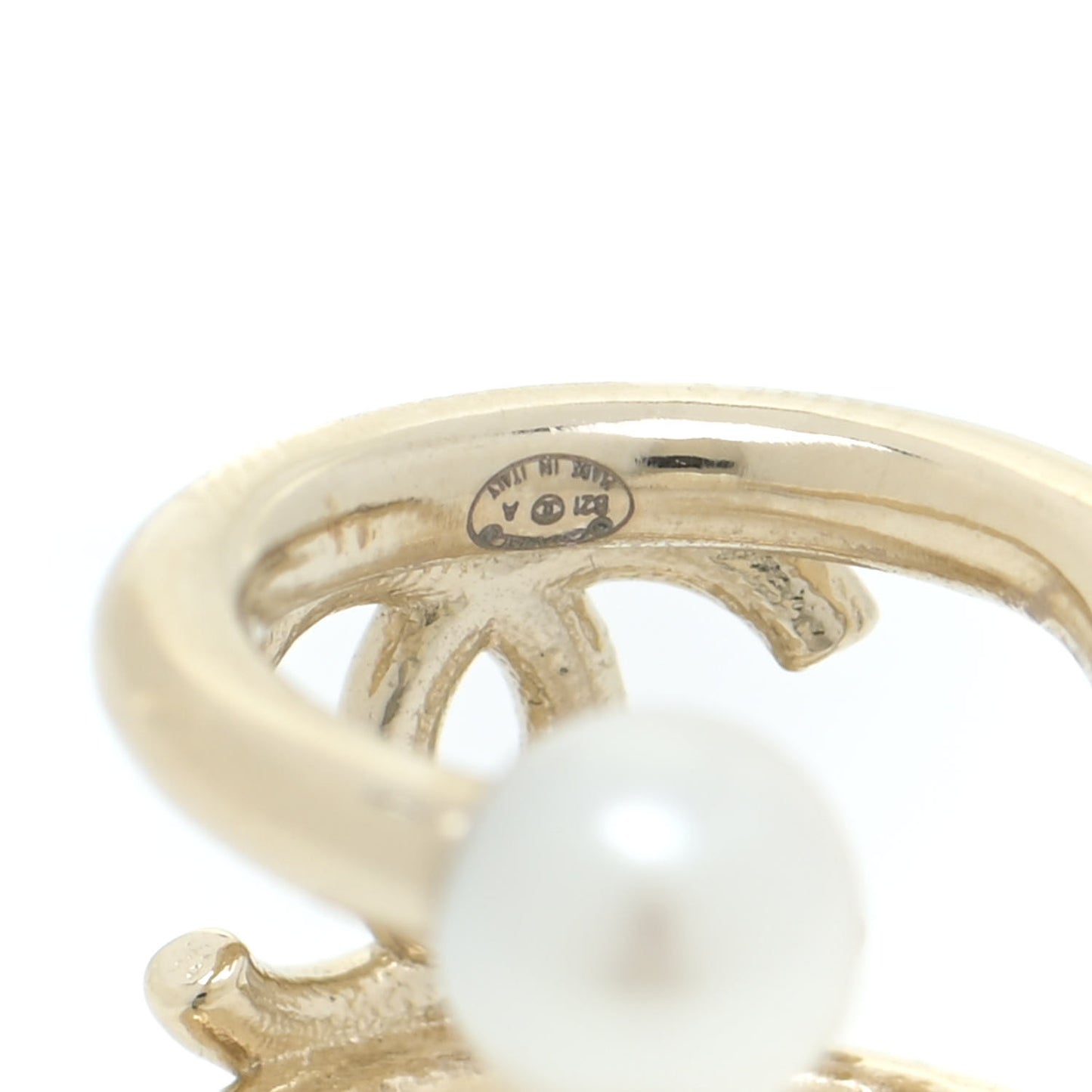 Pearl CC Single Ear Cuff Gold