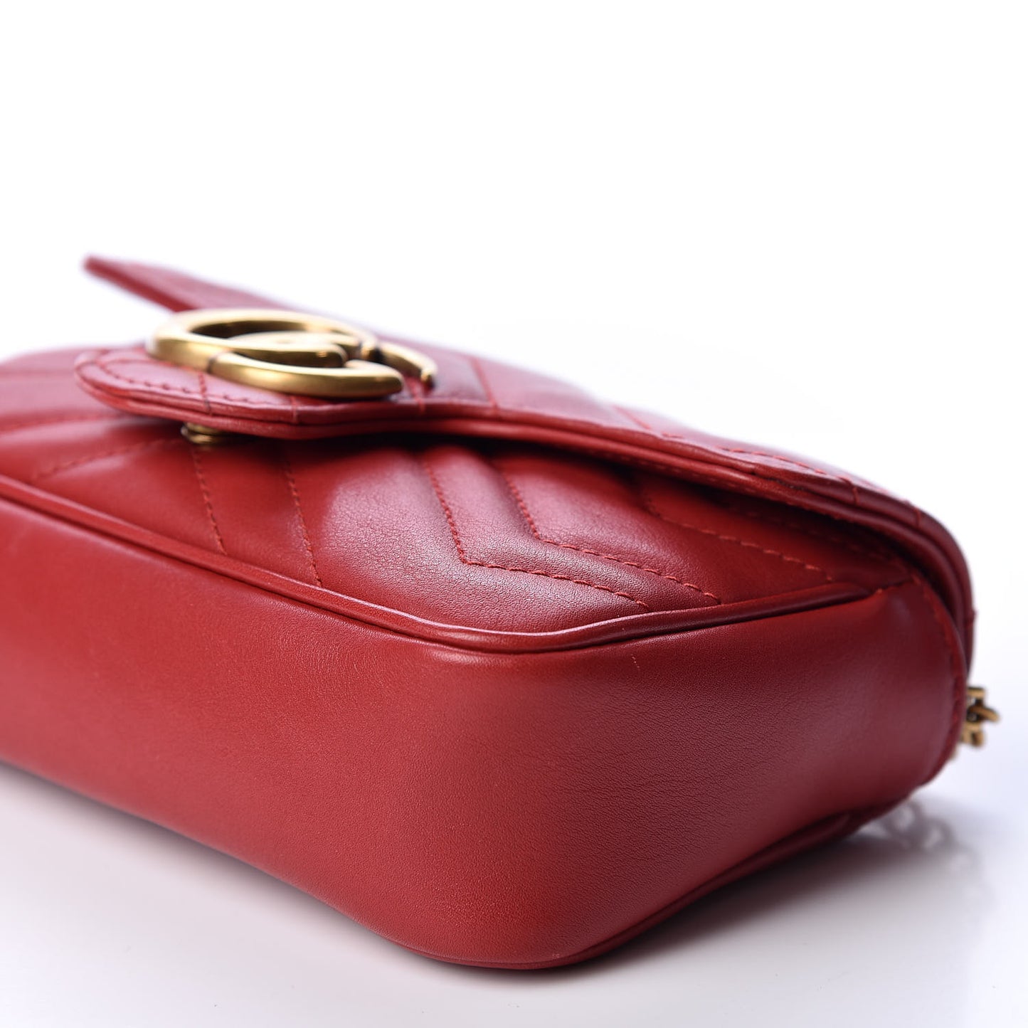 Calfskin Matelasse Super Mini GG Marmont Shoulder Bag Hibiscus Red