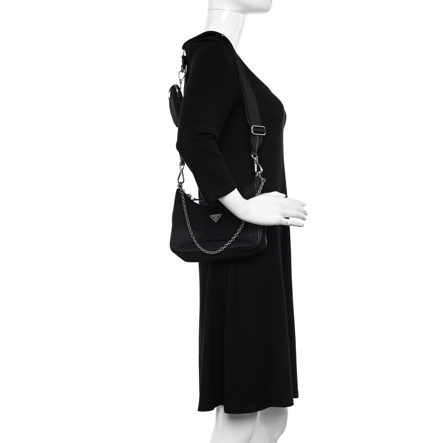 Prada Nylon Re-Edition 2005 Shoulder Bag Black 2 of 9