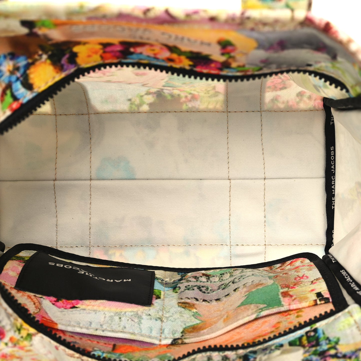 Cotton Canvas Cake The Traveler Tote Bag Multicolor
