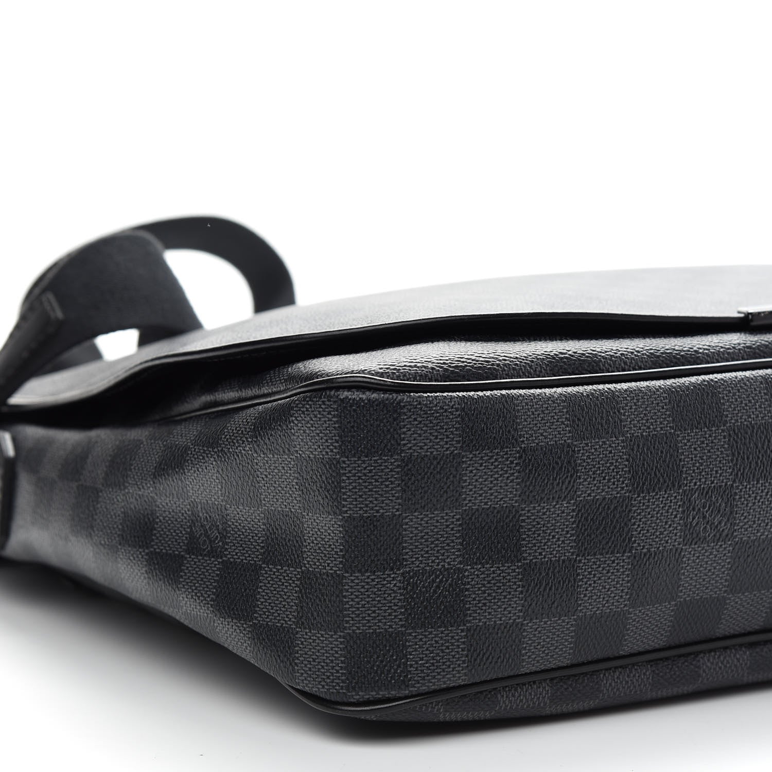 Louis Vuitton Damier Graphite Daniel GM 7 of 9
