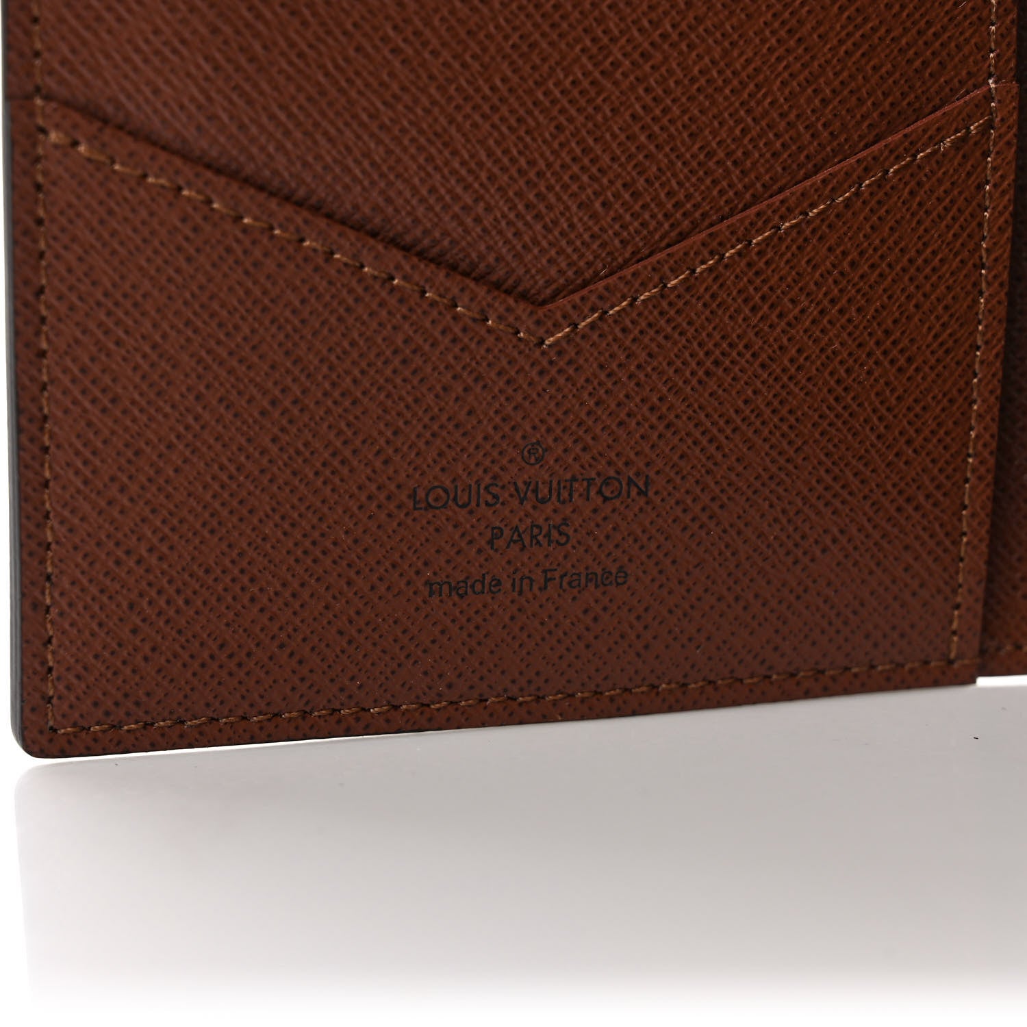 Louis Vuitton Monogram Passport Cover 6 of 7