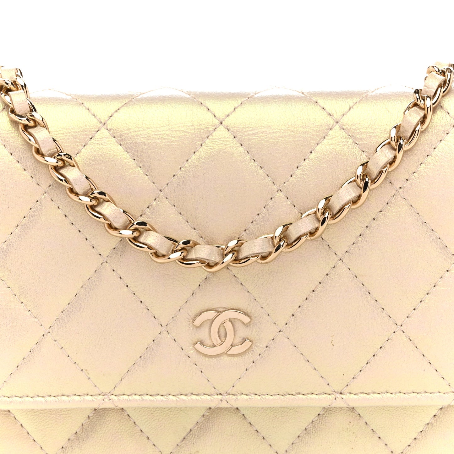 Iridescent Lambskin Quilted Mini Wallet On Chain WOC Ivory