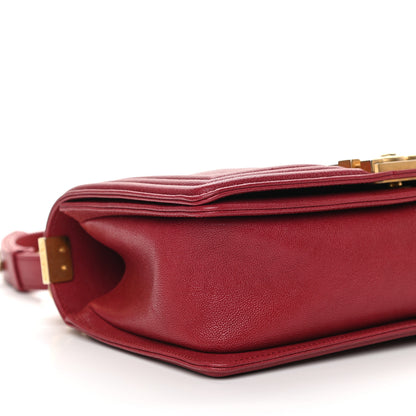 Chanel Caviar Chevron Quilted Medium Boy Flap Red 9 of 11