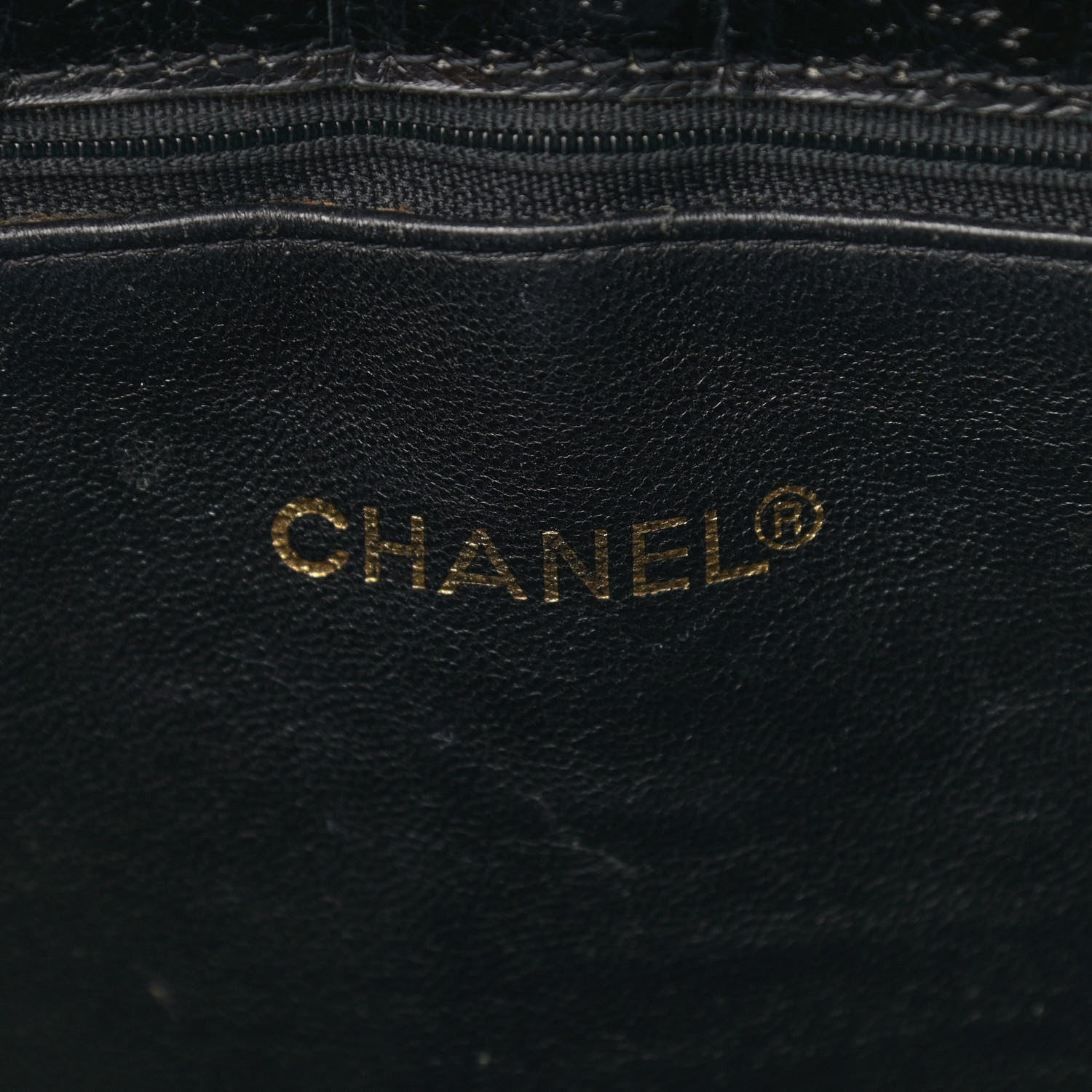 Chanel Alligator Tote Black 6 of 18