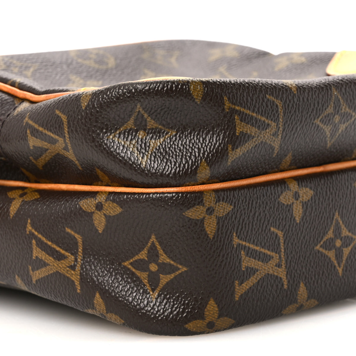 Monogram Amazone