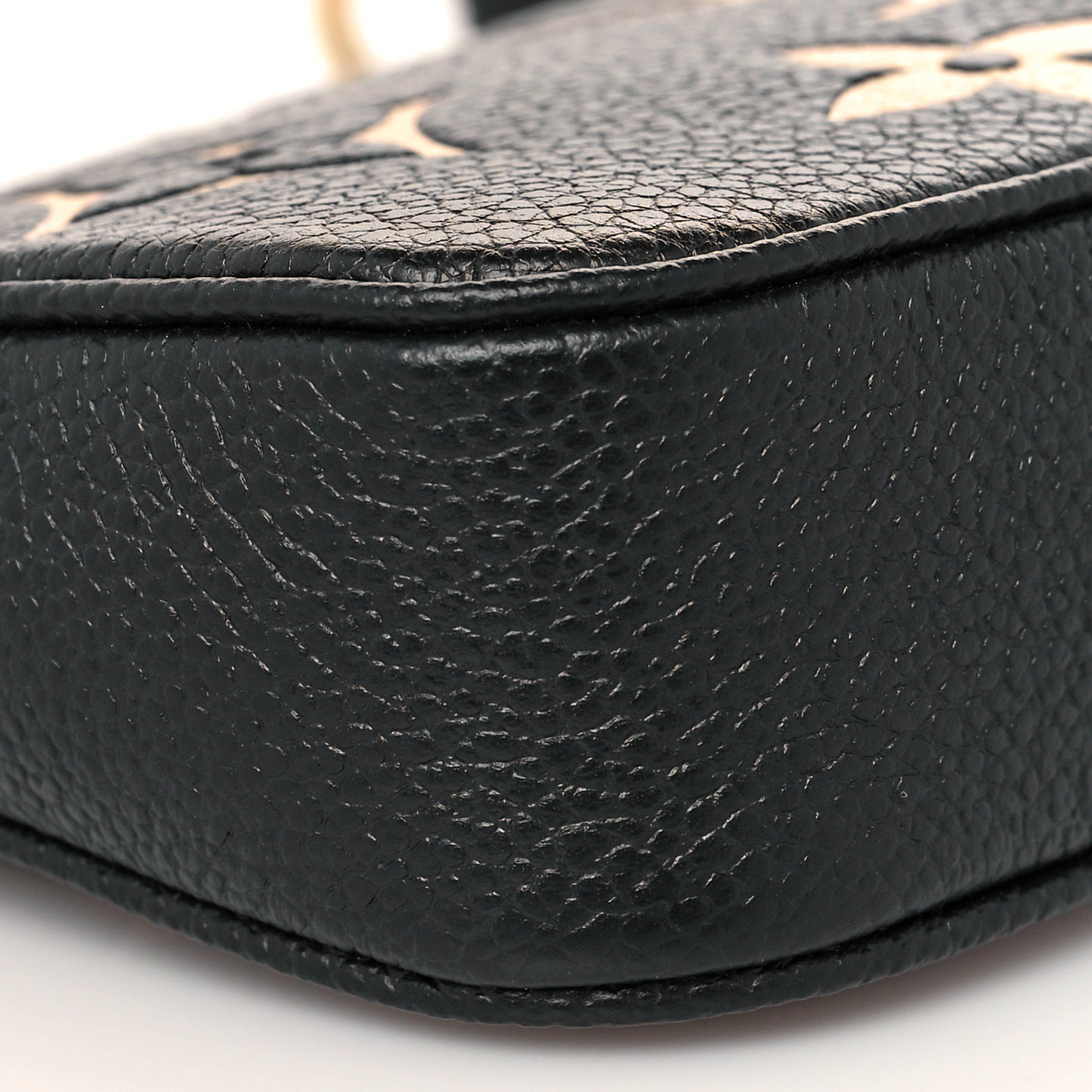 Empreinte Monogram Giant Mini Pochette Accessories Black