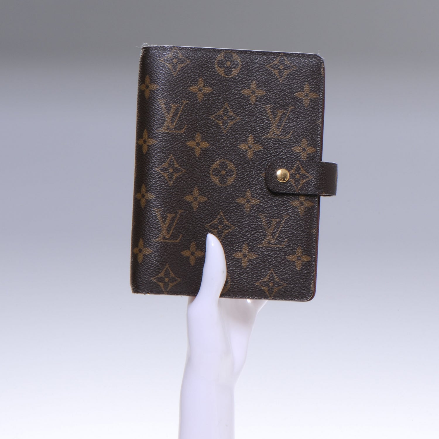 Louis Vuitton Monogram Agenda Medium Ring 2 of 7