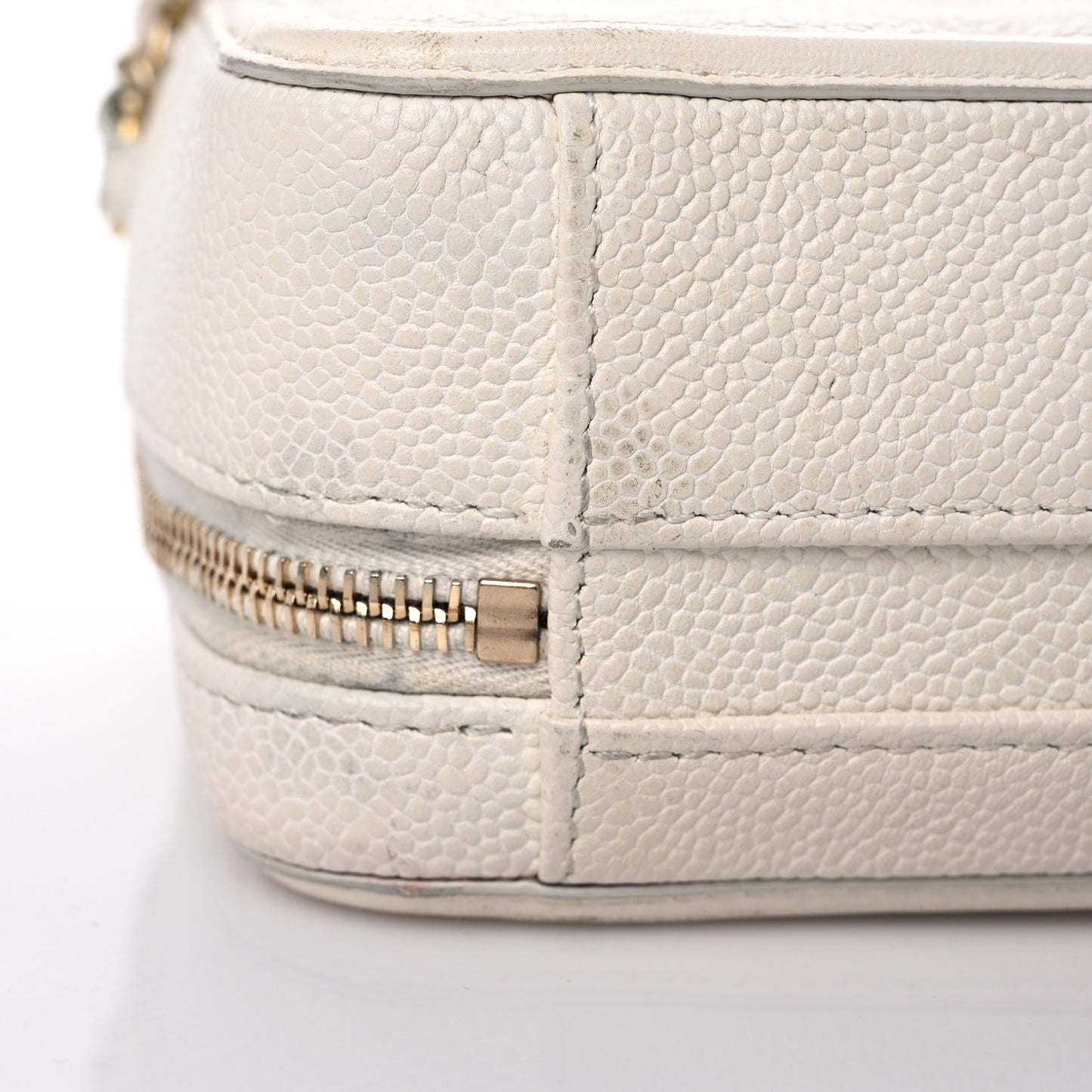 Caviar Quilted Small CC Filigree Vanity Case White