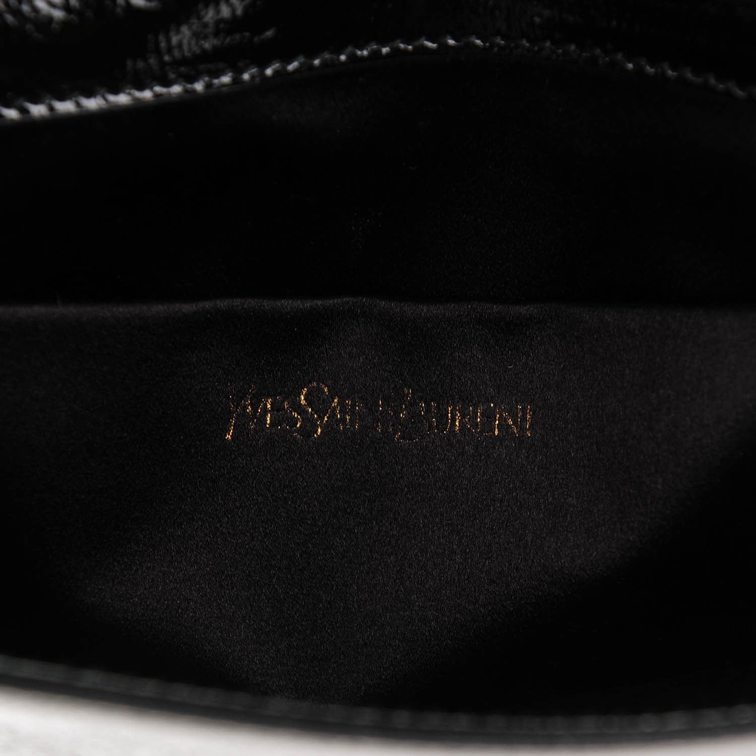 Saint Laurent Textured Patent Monogram Large Belle De Jour Clutch Black 6 of 6