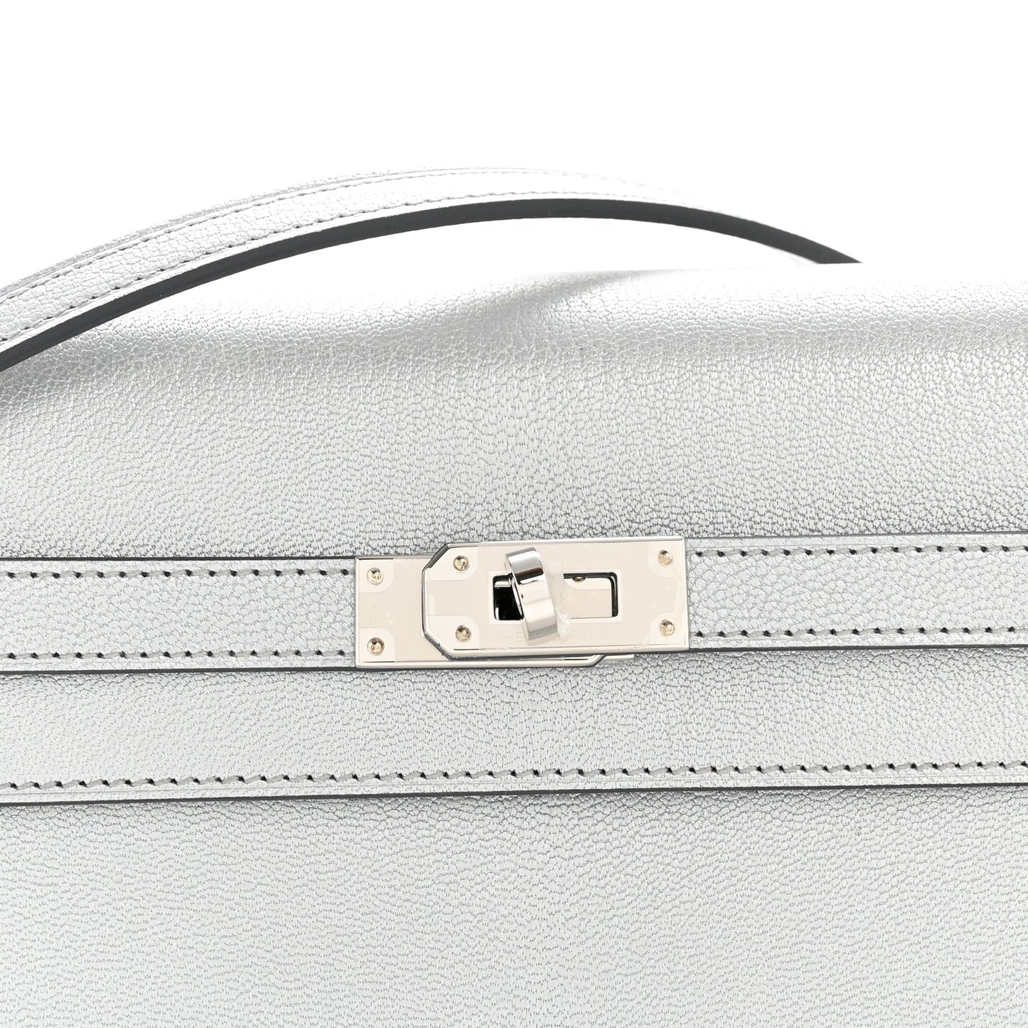 Metallic Chevre Chamkilight Kelly Wallet To Go Argent