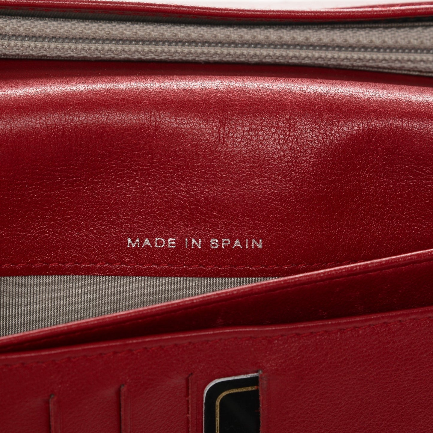 Caviar Timeless CC Yen Wallet Red