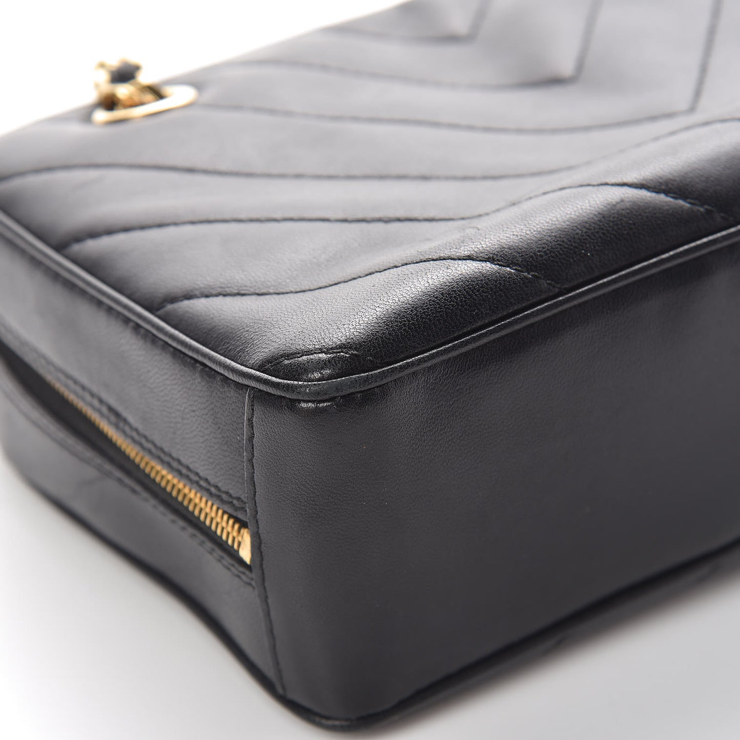 Lambskin Chevron Quilted Camera Case Black