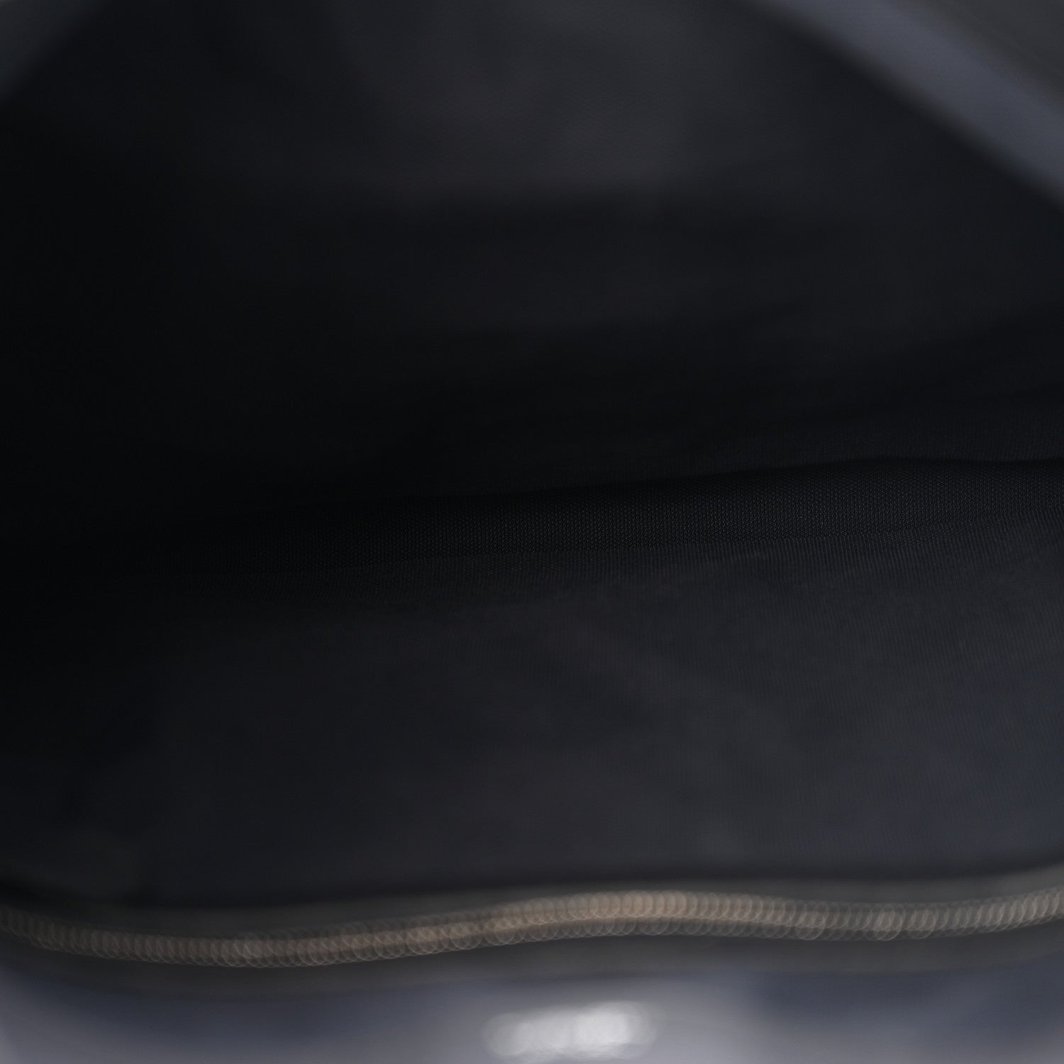 Hermes Taurillon Cristobal Vache Hunter Cityslide Clutch Bleu Indigo Raisin 9 of 18