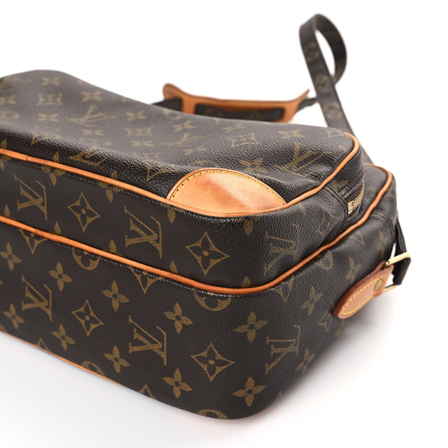 Monogram Nil 28