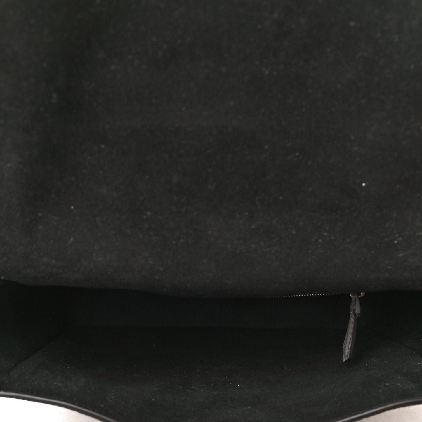 Cuoio Romano Monochrome Medium Baguette Messenger Argilla