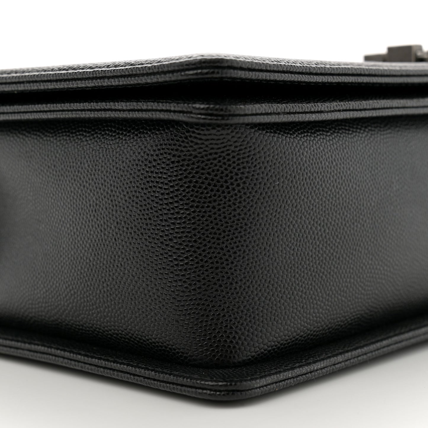 Caviar Quilted New Medium Boy Flap Black