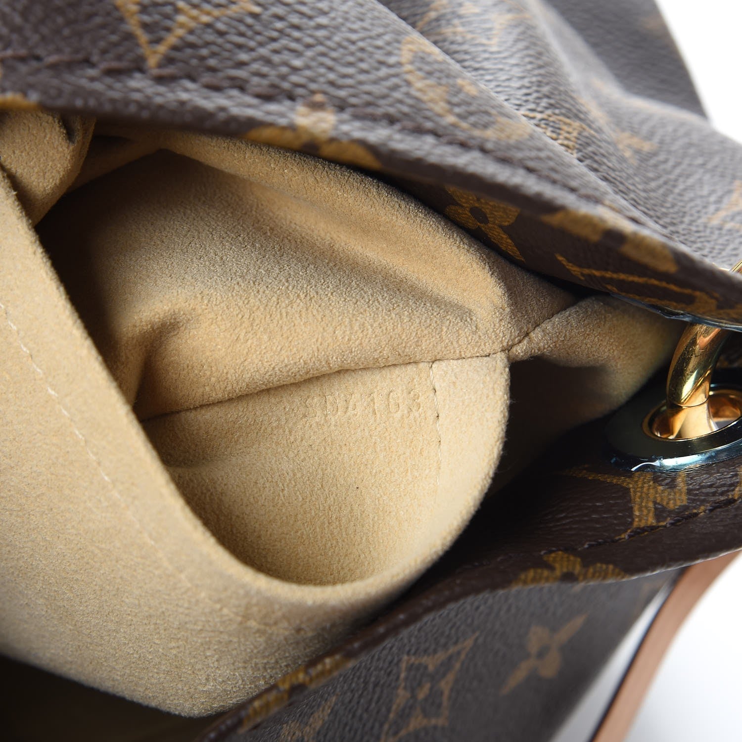 Louis Vuitton Monogram Artsy MM 8 of 10