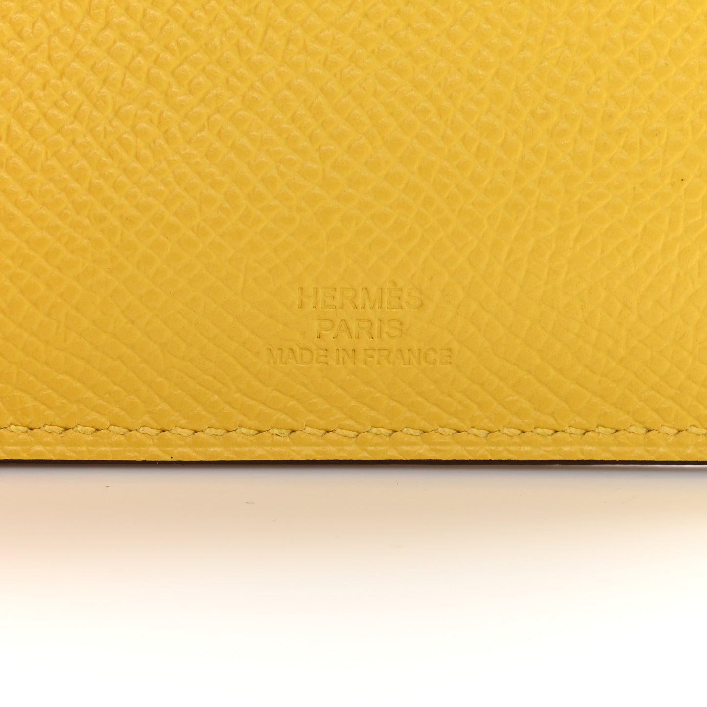 Epsom Tarmac PM Passport Holder Jaune De Naples