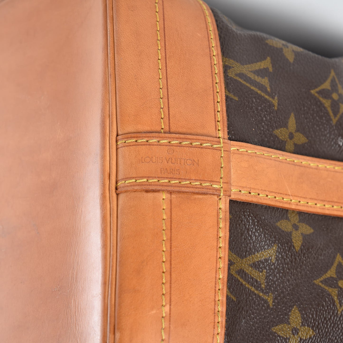 Monogram Noe