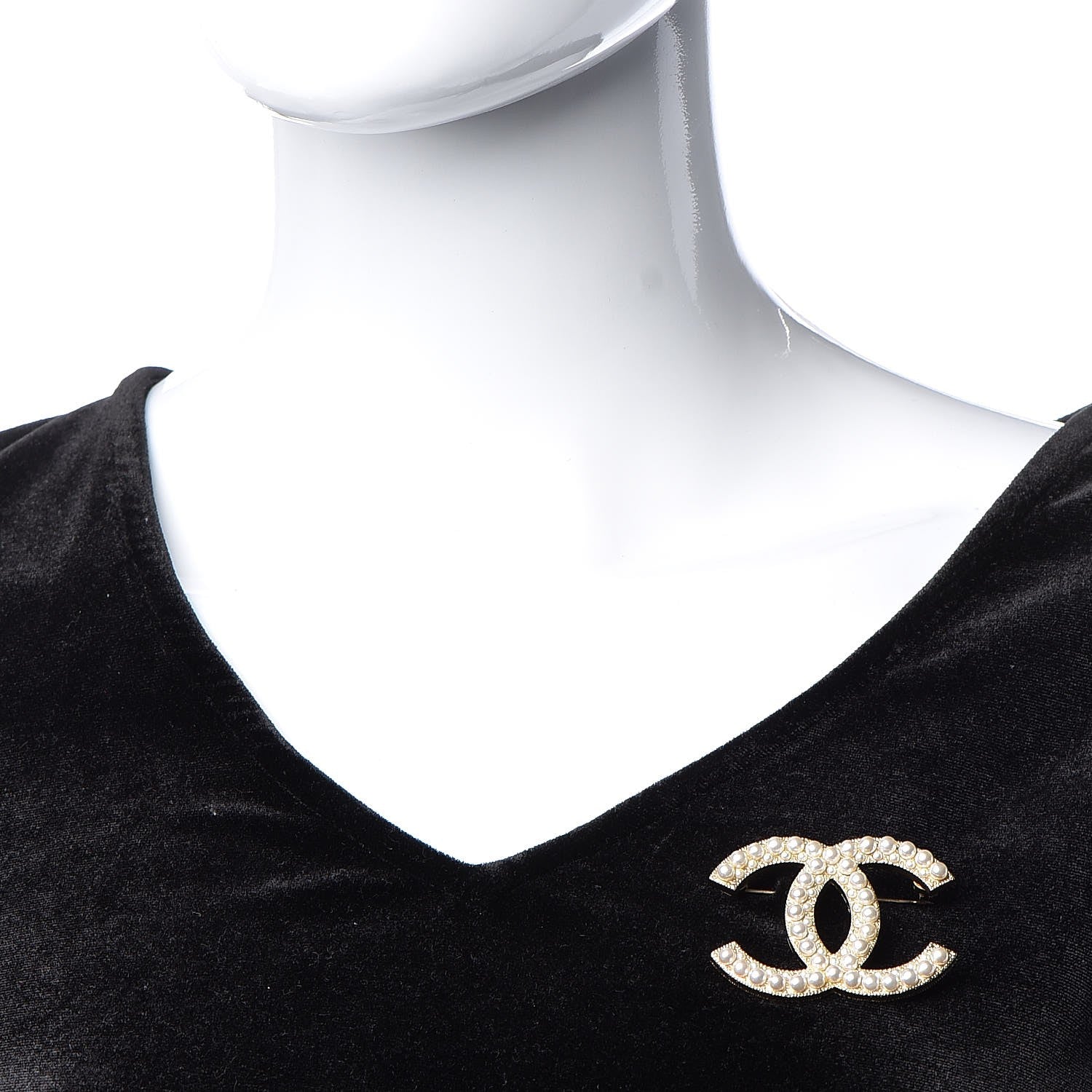 Chanel Pearl CC Brooch Gold 2 of 5