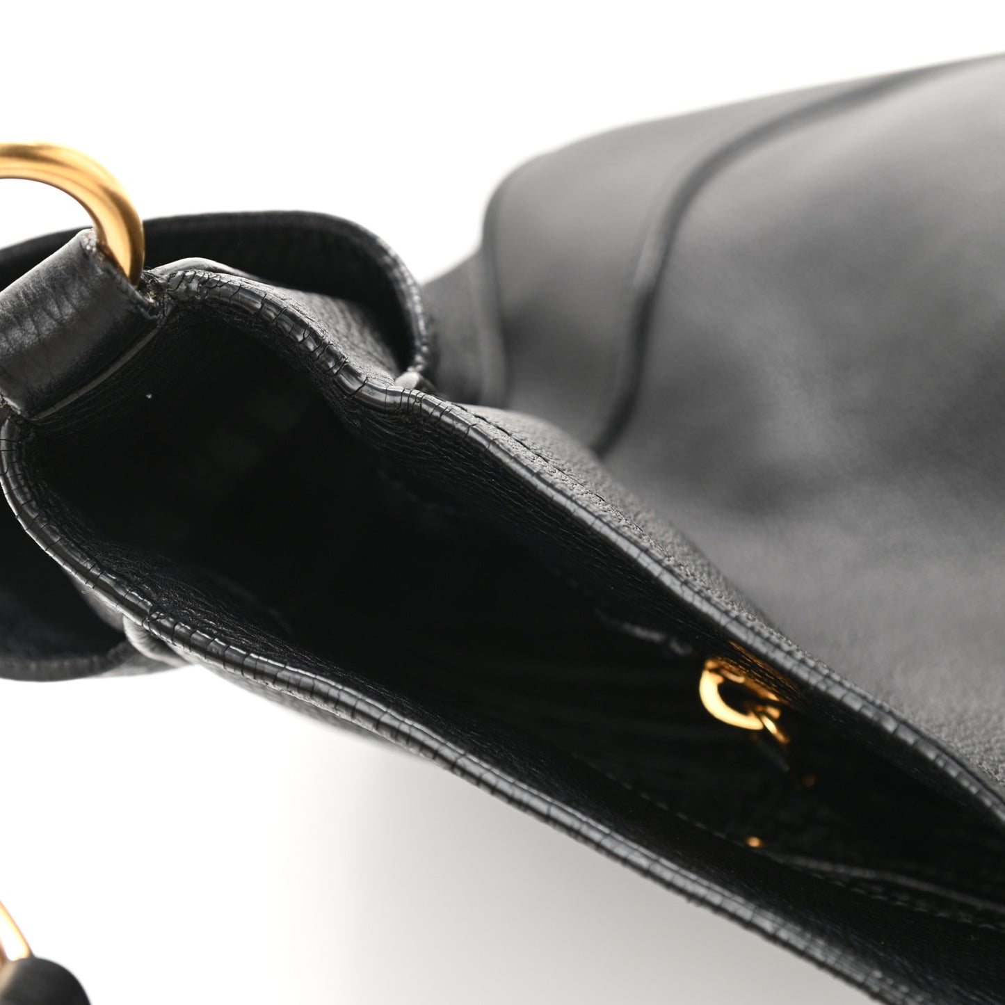 Vitello Daino Shoulder Bag Black